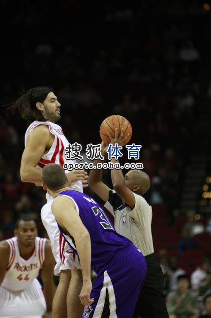 是对球员还